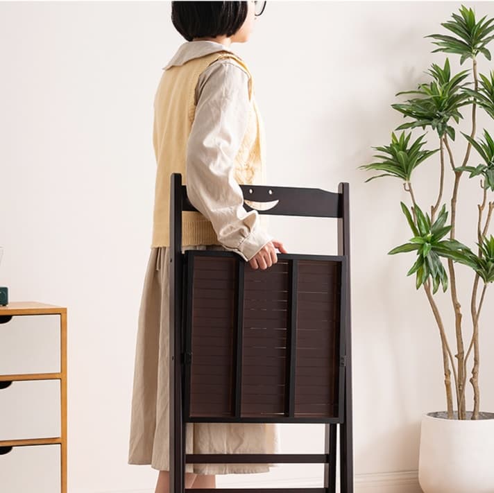 折りたたみ椅子 やさしい笑顔の木製折りたたみ椅子