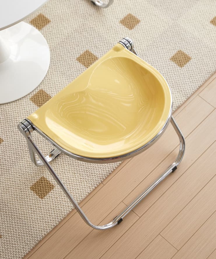 折りたたみ プラスチック 透明シンプル折りたたみチェア