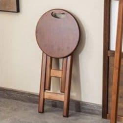 折りたたみ椅子 まあるい木の折りたたみ椅子