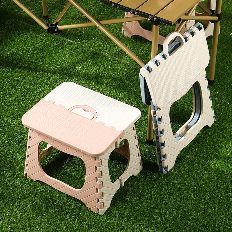 折りたたみ椅子 コンパクト収納できる軽量携帯スツール