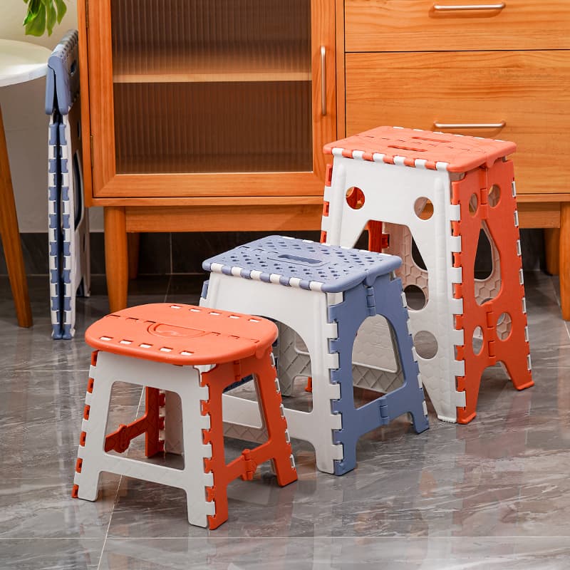 折りたたみ椅子 便利な折りたたみ踏み台